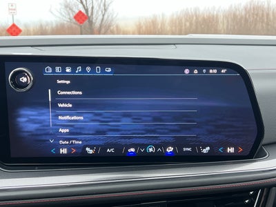 2025 Chevrolet Suburban RST