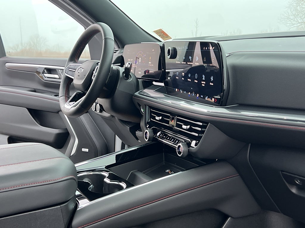 2025 Chevrolet Suburban RST