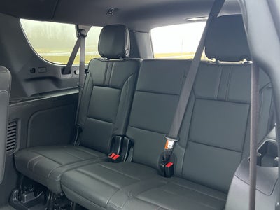 2025 Chevrolet Suburban RST