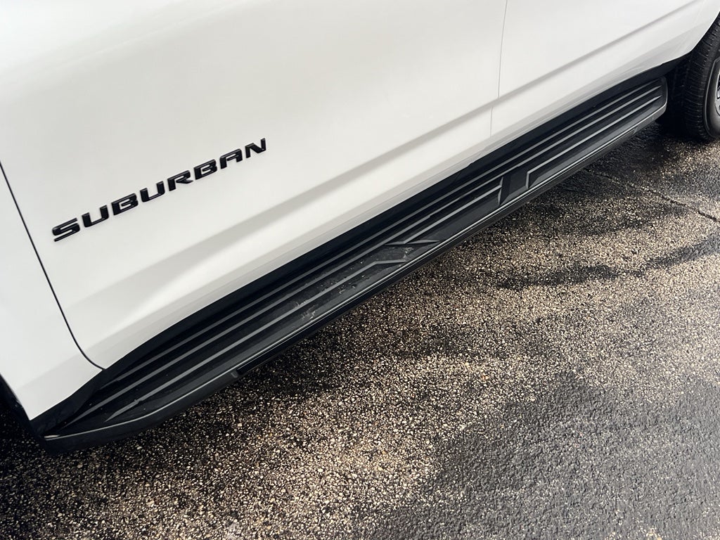 2025 Chevrolet Suburban RST