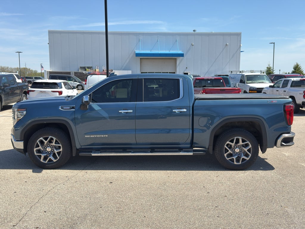 2024 GMC Sierra 1500 SLT