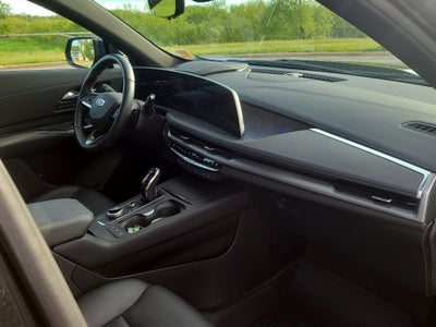 2024 Cadillac XT4 Sport