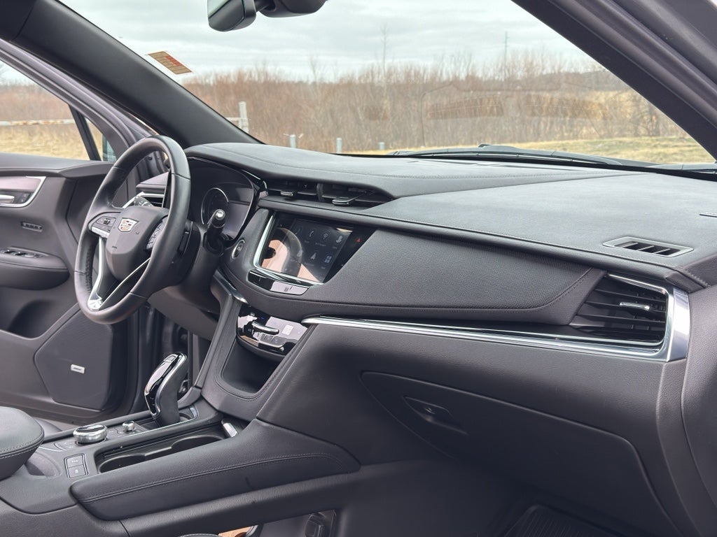 2024 Cadillac XT6 Luxury