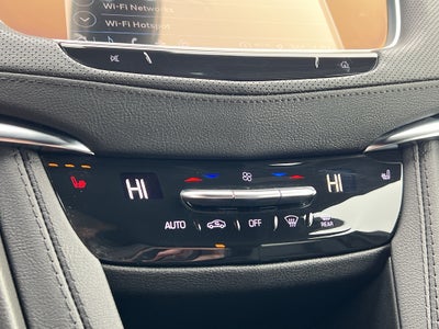 2024 Cadillac XT6 Luxury