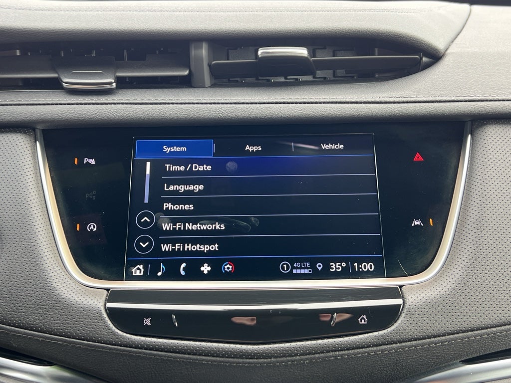 2024 Cadillac XT6 Luxury