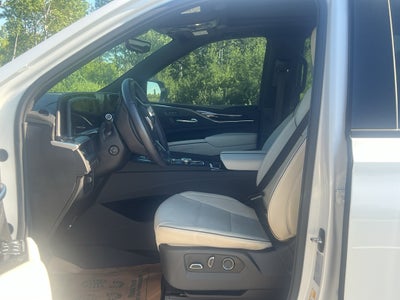 2023 Cadillac Escalade ESV Sport