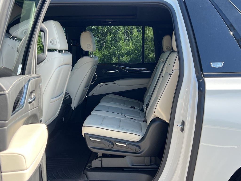 2023 Cadillac Escalade ESV Sport
