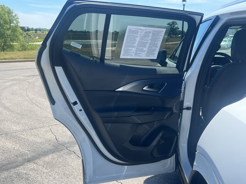 2025 Chevrolet Equinox EV LT
