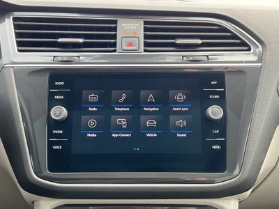 2022 Volkswagen Tiguan SE