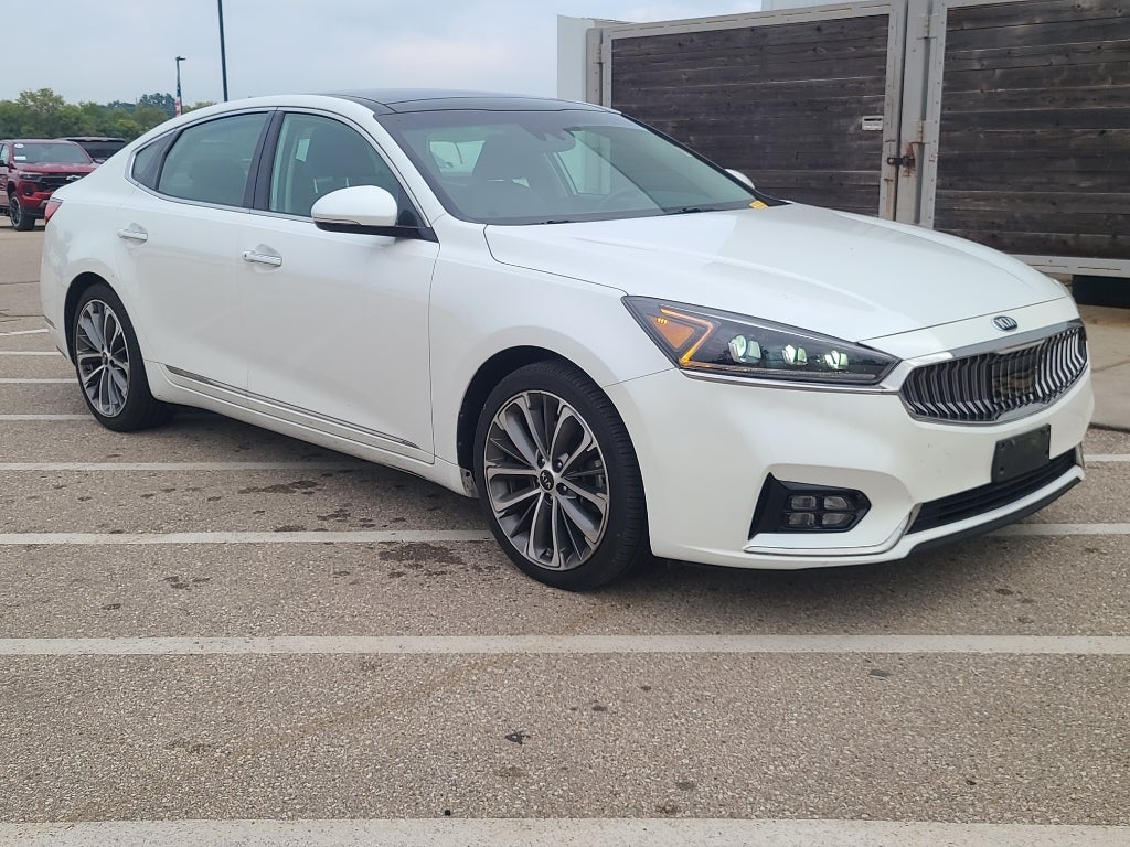 2019 Kia Cadenza Technology