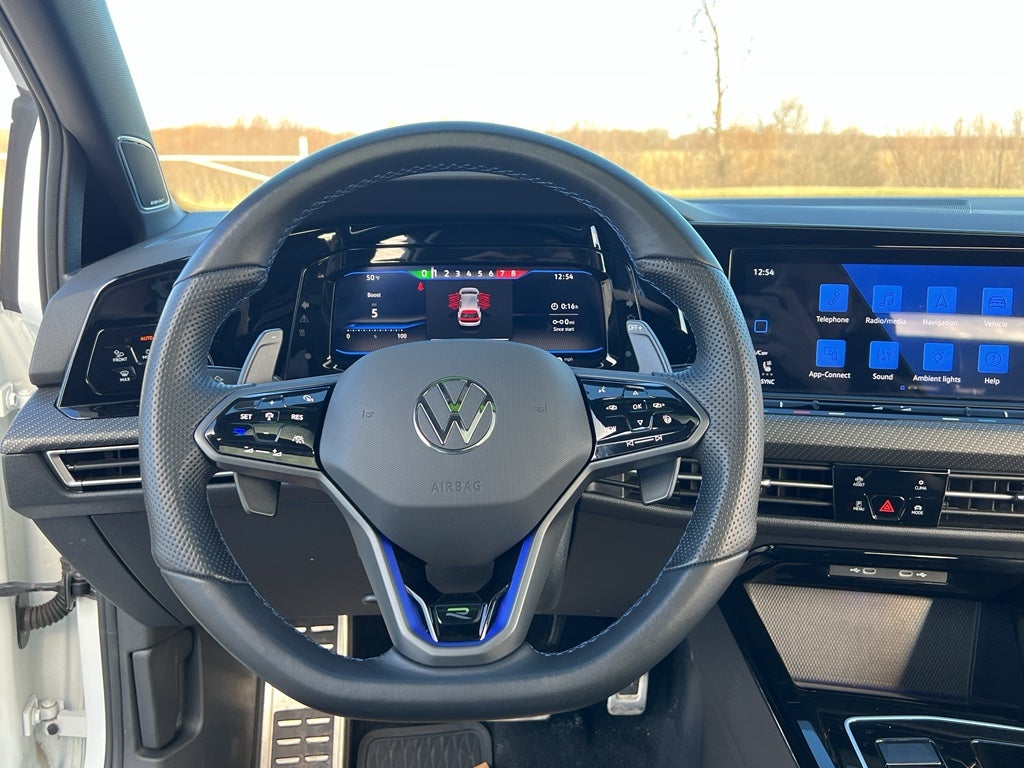 2023 Volkswagen Golf R BASE