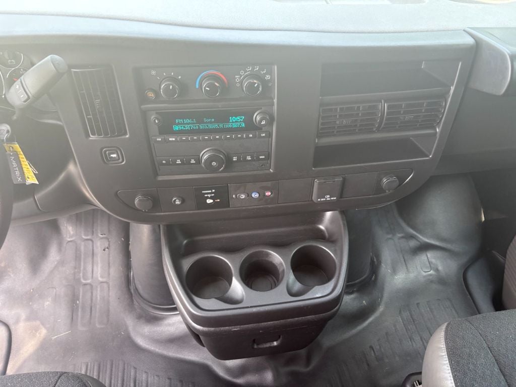 2023 GMC Savana 2500 Cargo Van