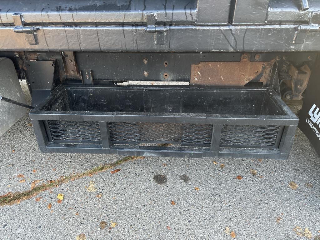 2017 HINO 338 14' Dump Body