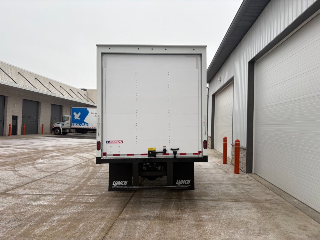 2019 Hino 195 CAB-OVER