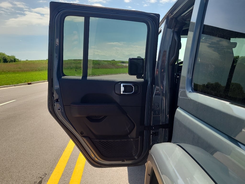 2026 Jeep Wrangler Rubicon Tech Sky-One Touch