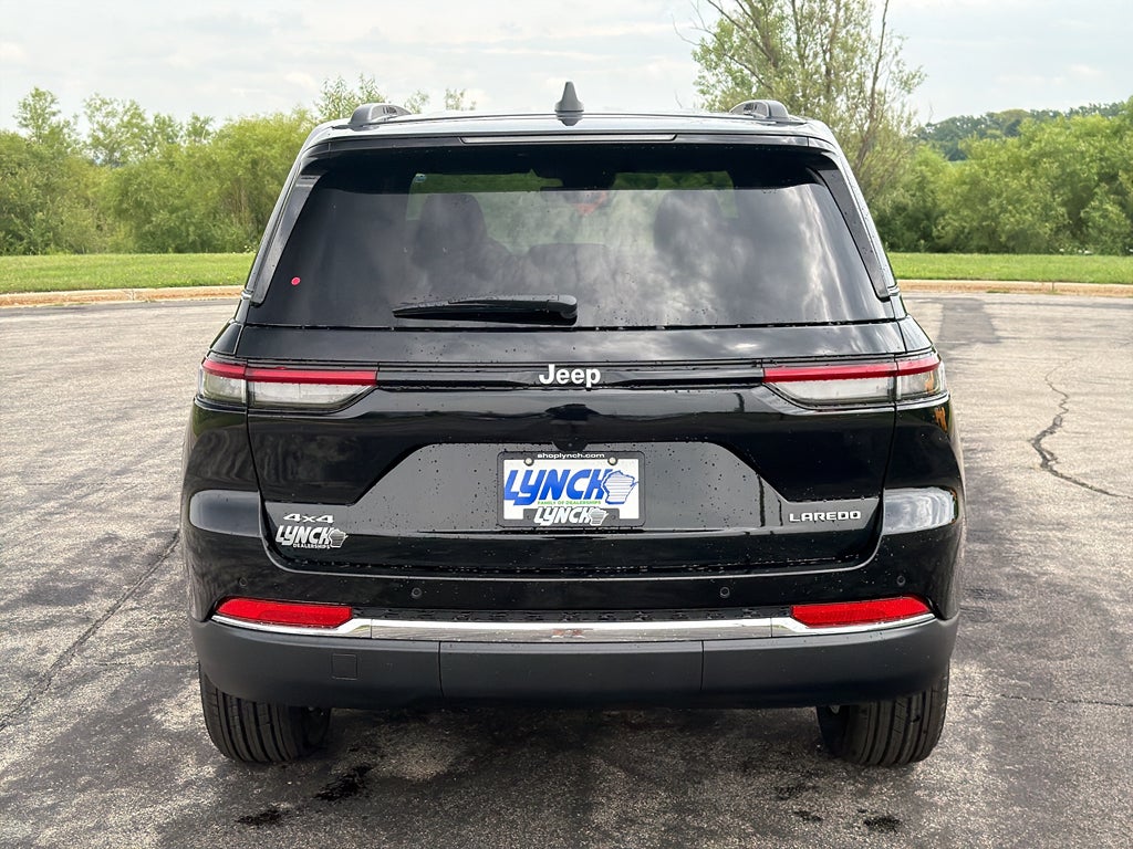 2026 Jeep Grand Cherokee Laredo