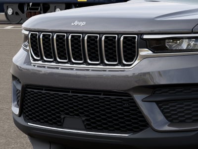 2026 Jeep Grand Cherokee Laredo Thunderdome V6 Power