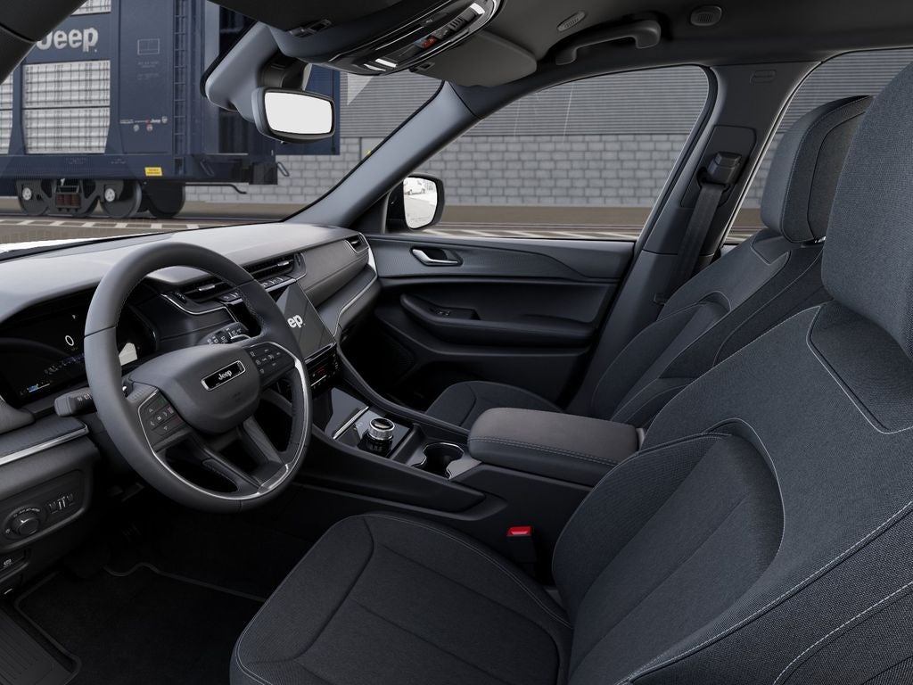 2026 Jeep Grand Cherokee Laredo Thunderdome V6 Power