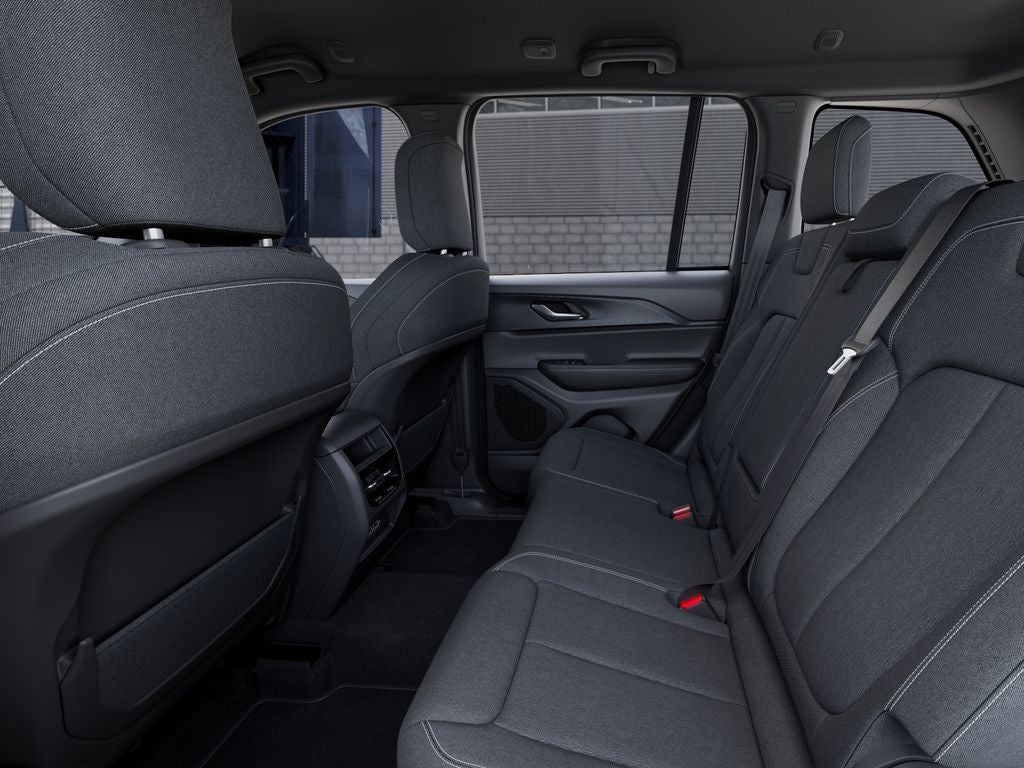 2026 Jeep Grand Cherokee Laredo Thunderdome V6 Power