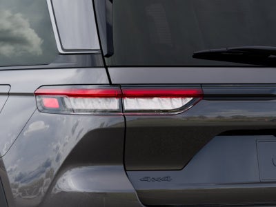 2026 Jeep Grand Cherokee Laredo Altitude Tow Pkg