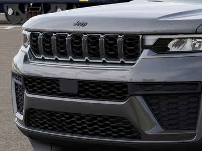 2026 Jeep Grand Cherokee Laredo Altitude Tow Pkg