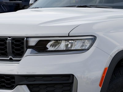 2026 Jeep Grand Cherokee Laredo Altitude Tow Pkg
