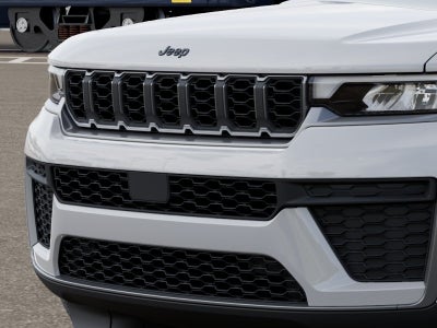 2026 Jeep Grand Cherokee Laredo Altitude Tow Pkg