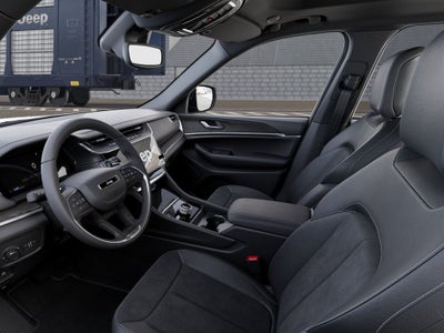 2026 Jeep Grand Cherokee Laredo Altitude Tow Pkg