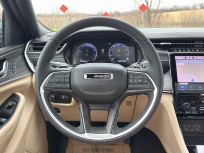 2025 Jeep Grand Cherokee Limited w/Tow & Moonroof