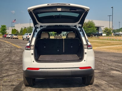 2026 Jeep Grand Cherokee Limited Luxury Tech