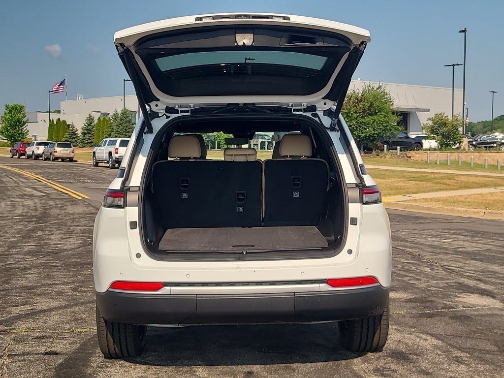 2026 Jeep Grand Cherokee Limited Luxury Tech