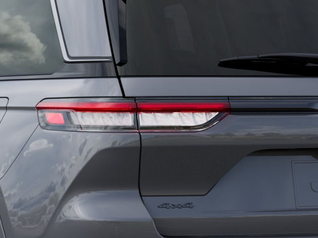 2027 Jeep Grand Cherokee Limited Reserve Tow
