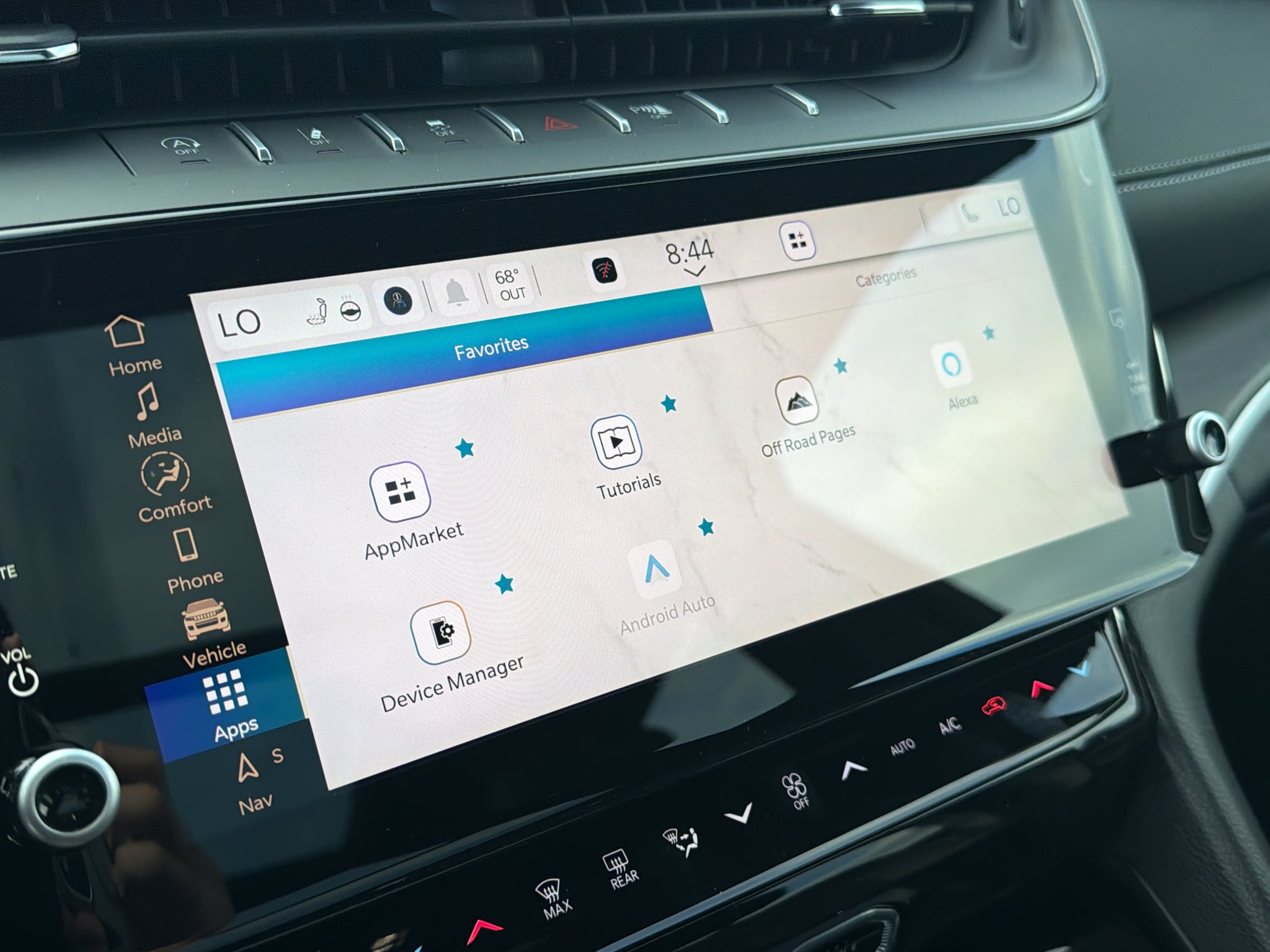 2027 Jeep Grand Cherokee Limited Tech Tow