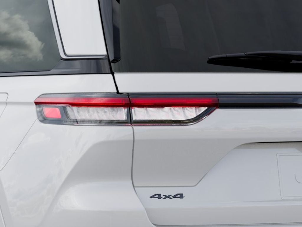 2027 Jeep Grand Cherokee Limited Reserve Tow
