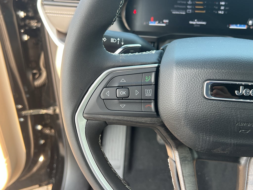2026 Jeep Grand Cherokee Limited Luxury Tech