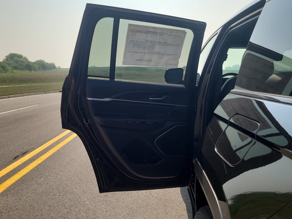 2026 Jeep Grand Cherokee Limited Luxury Tech