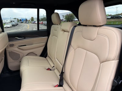 2027 Jeep Grand Cherokee Limited