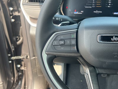 2026 Jeep Grand Cherokee Limited Luxury Tech