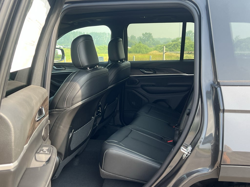 2026 Jeep Grand Cherokee Limited Luxury Tech