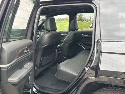2027 Jeep Grand Cherokee Limited Reserve