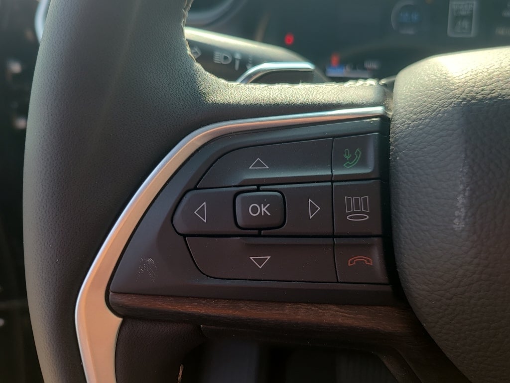 2026 Jeep Grand Cherokee Limited Luxury Tech