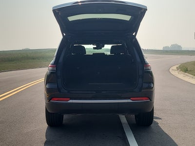 2026 Jeep Grand Cherokee Limited Luxury Tech