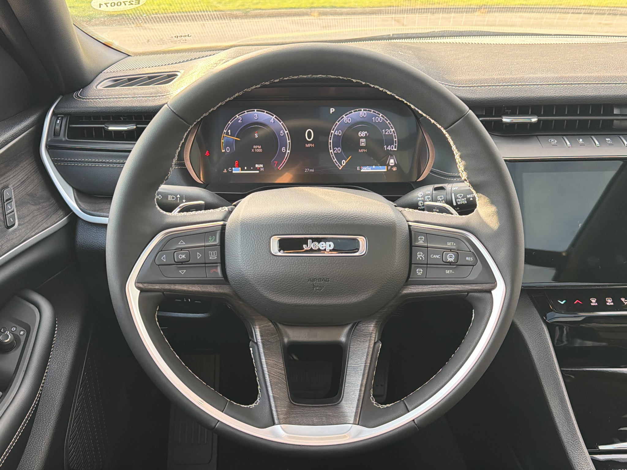 2027 Jeep Grand Cherokee Limited Altitude