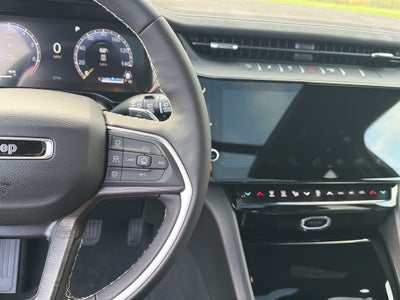 2027 Jeep Grand Cherokee Limited Altitude