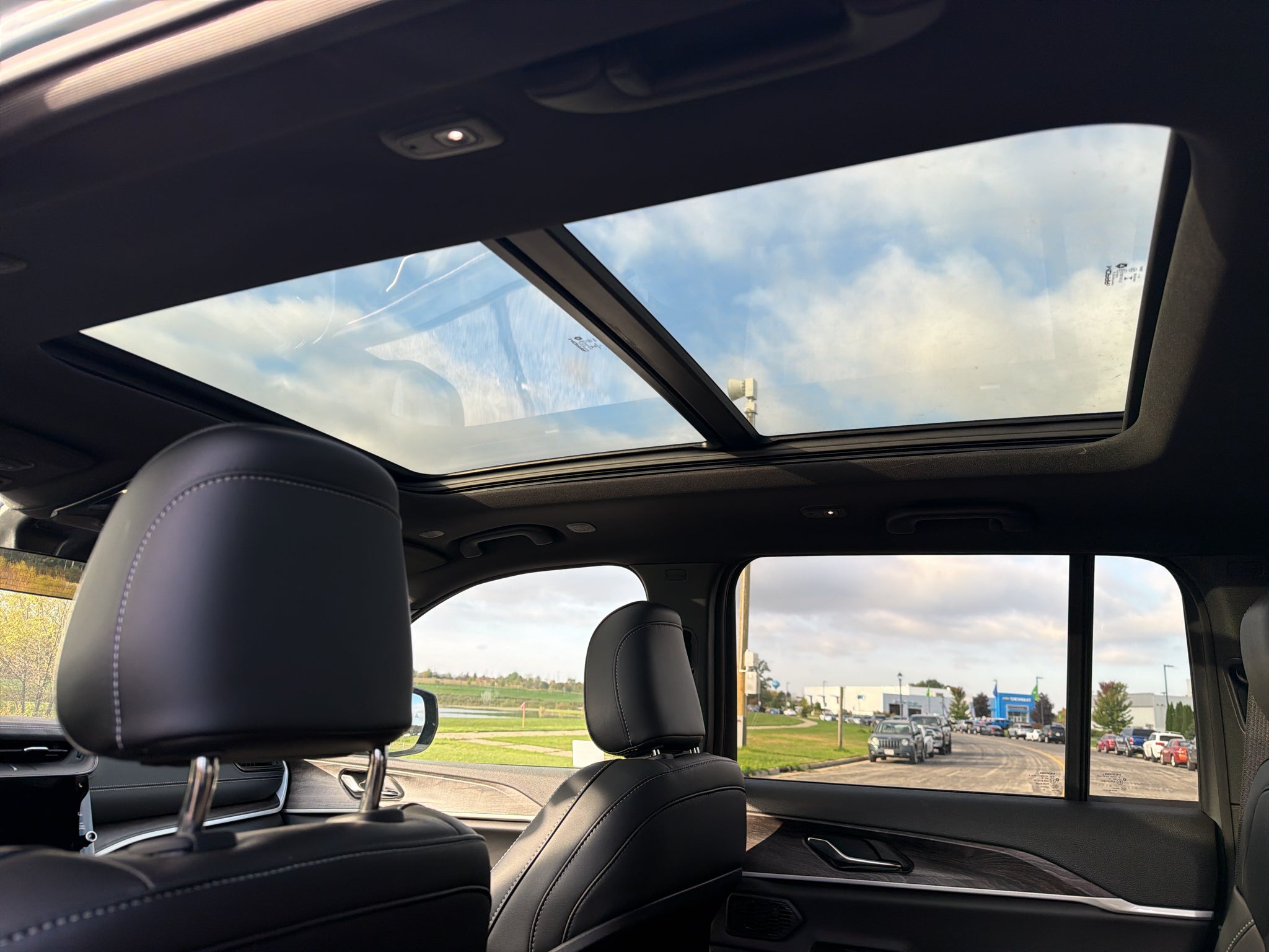 2027 Jeep Grand Cherokee Limited Altitude