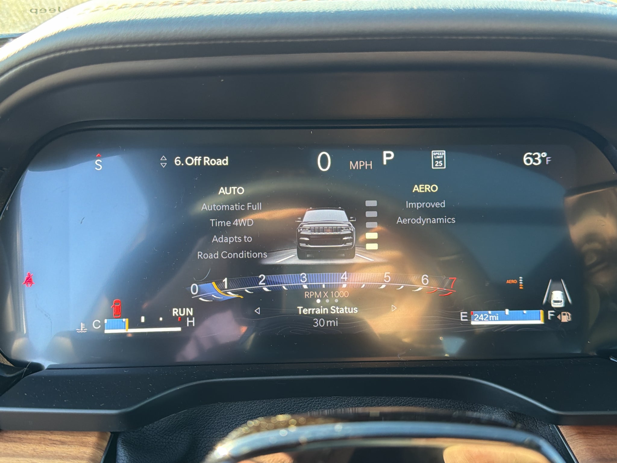 2027 Jeep Grand Cherokee Summit Obsidian