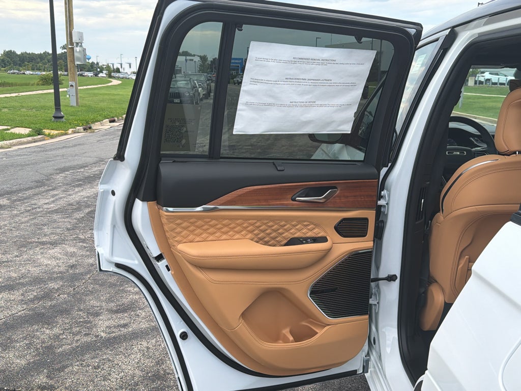 2026 Jeep Grand Cherokee Summit Preferred