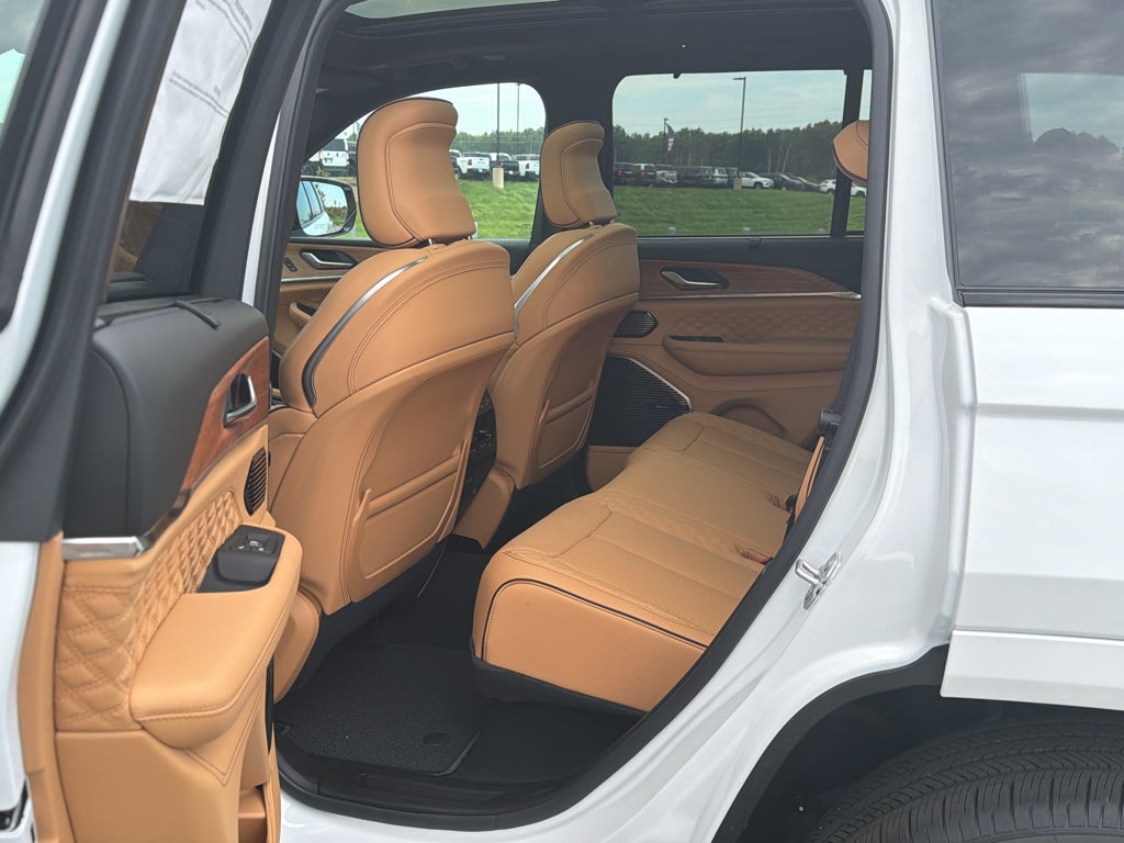 2026 Jeep Grand Cherokee Summit Preferred