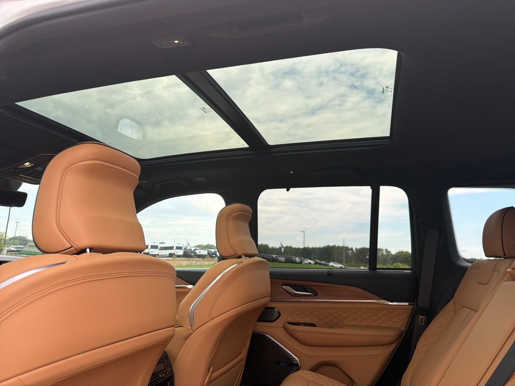 2026 Jeep Grand Cherokee Summit Preferred