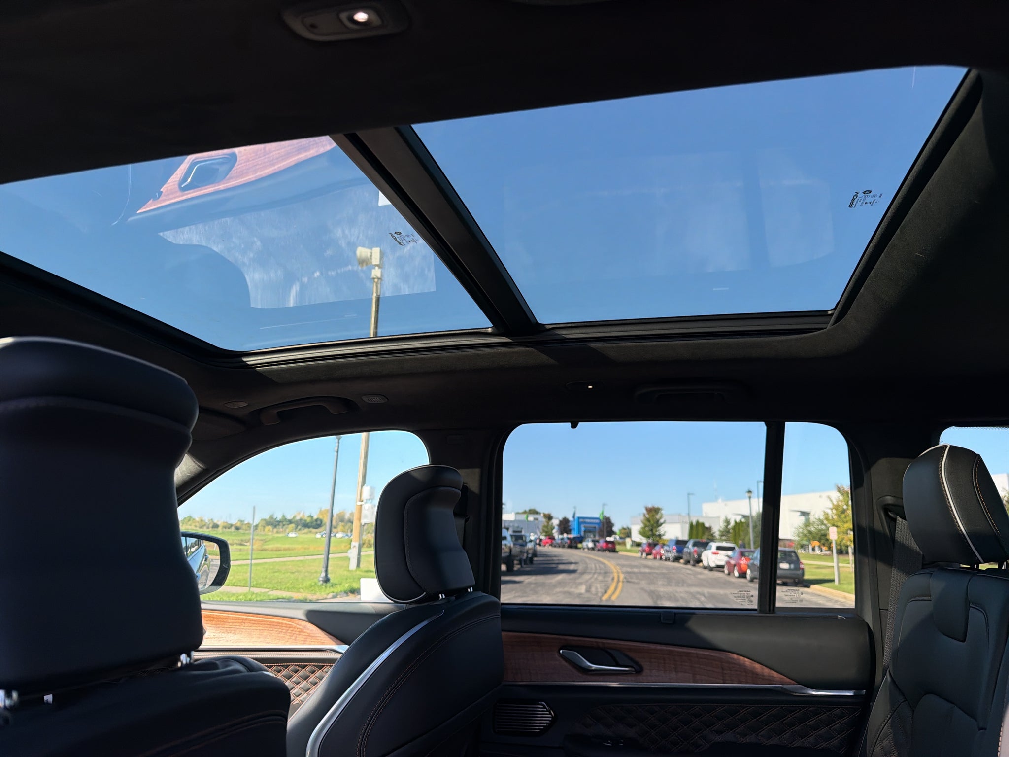 2027 Jeep Grand Cherokee Summit